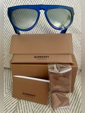 BURBERRY BE4416U 34926G Sunglasses Blue Frame  59mm NIB